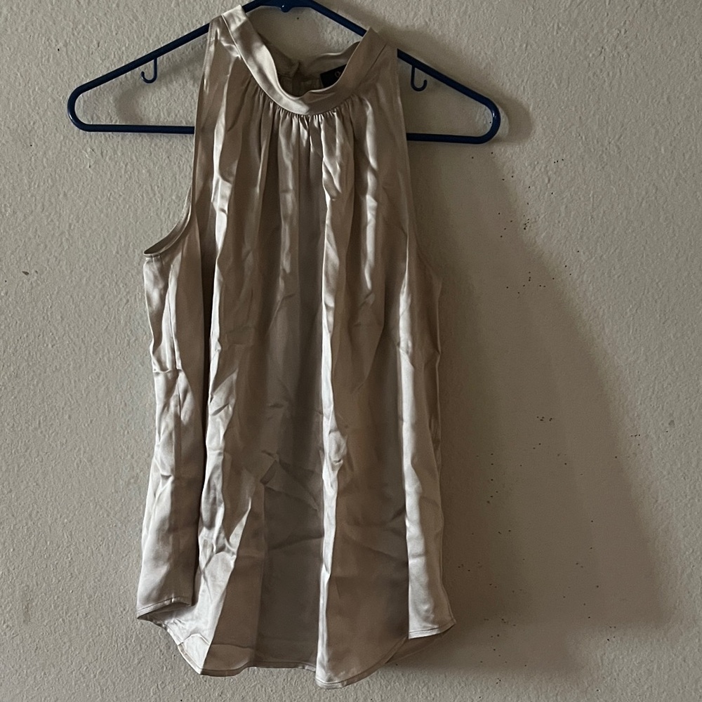 Quince Cream Sleeveless Blouse
